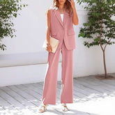 Conjunto Antoinette™ com Colete Alfaiatado e Calça de Linhas Alongadas / Clássico, Feminino e Inesquecível!